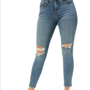 Good American ankle crop skinny jeans!